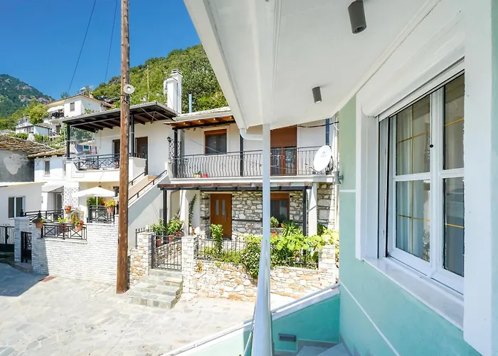 아파트 The Brothers House *