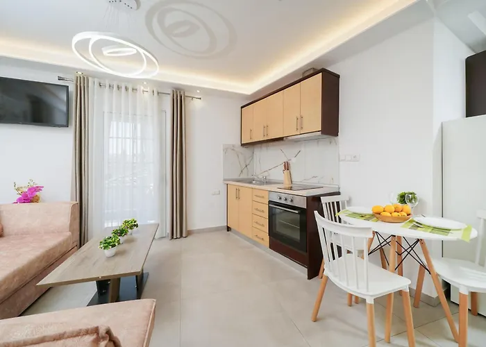 The Brothers House 파나이아